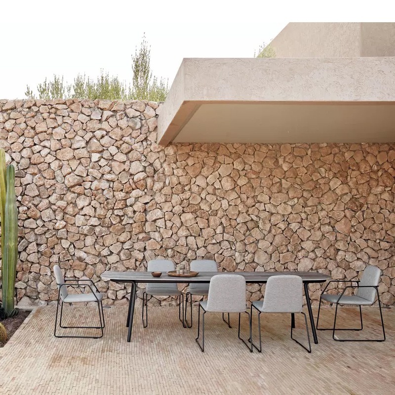 Manutti MINUS Gartentisch 