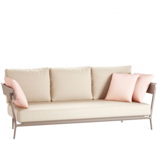 Fast Aikana 3-Sitzer-Sofa