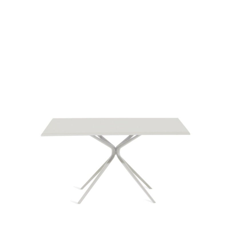 Fast Moai Tisch 140 x 140 cm