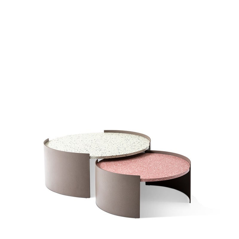 Cassina BOWY Outdoor Couchtisch