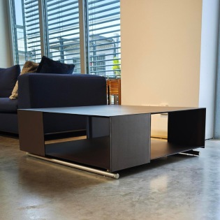 Flexform GROUNDPIECE Couchtisch 97x97x35 cm, Kernleder dunkelbraun