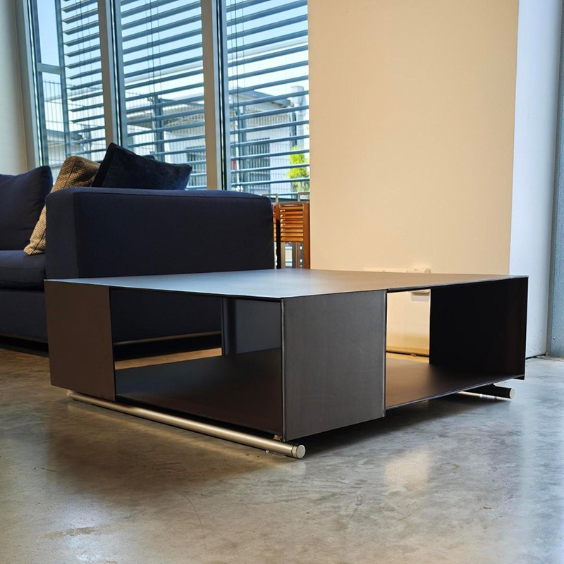 Flexform GROUNDPIECE Couchtisch 97x97x35 cm, Kernleder dunkelbraun