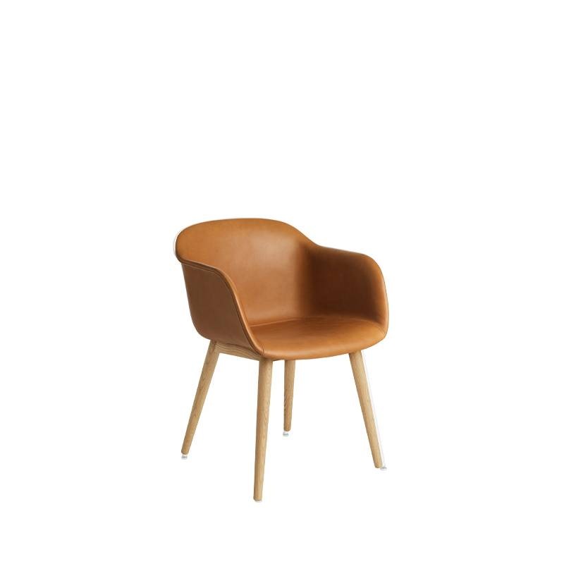 Muuto FIBER Armlehnstuhl gepolstert, Gestell Eiche